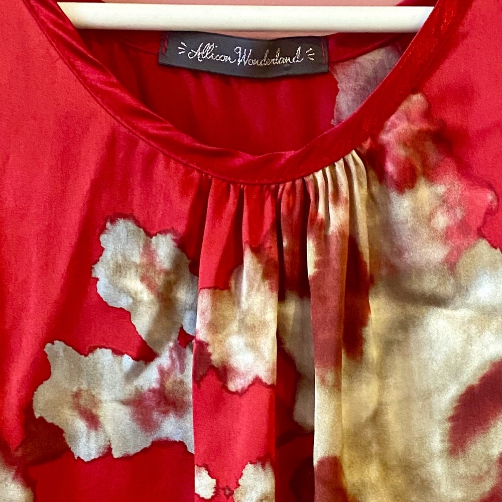 Allison Wonderland Silky Top - Picture 3 of 6